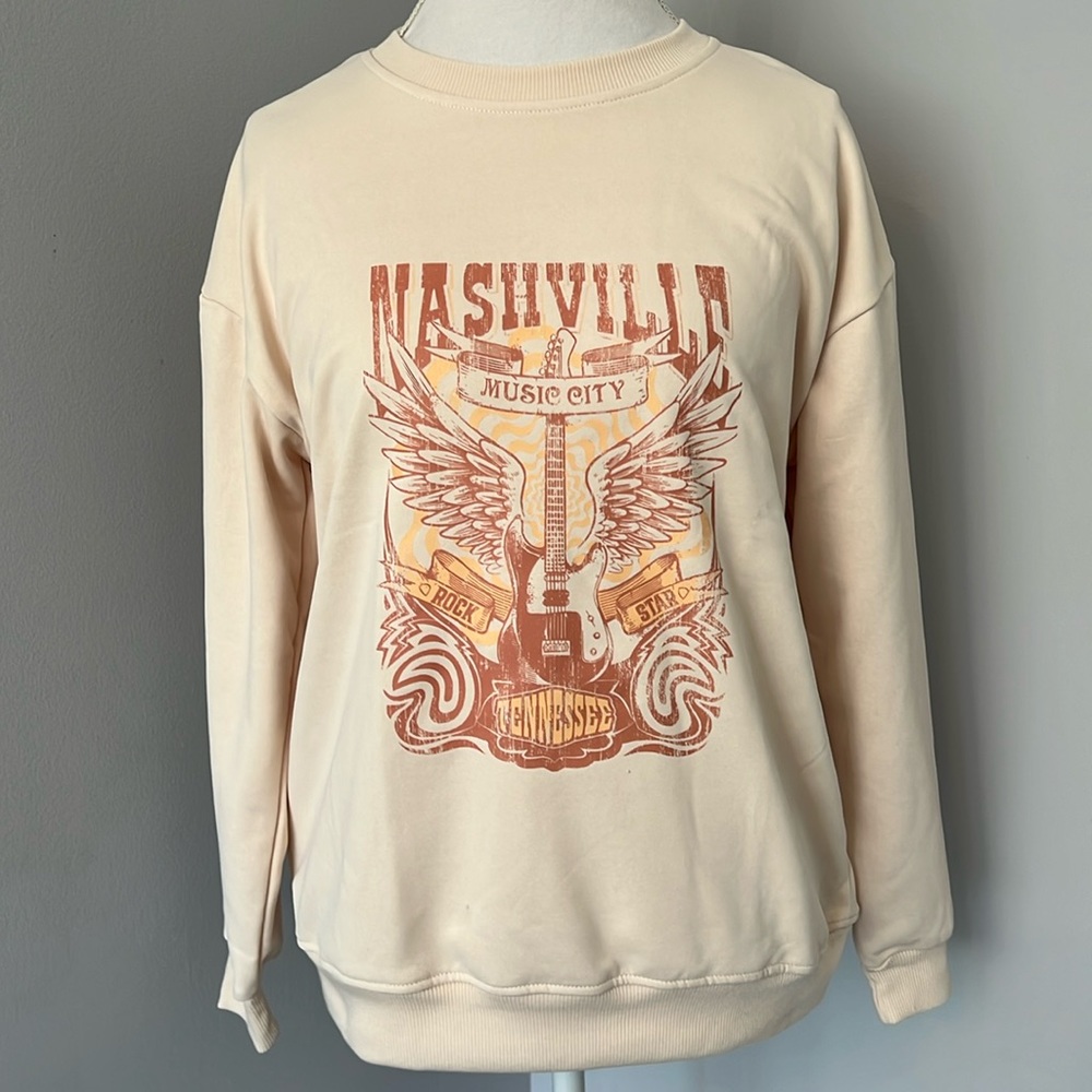 CLOSET CLEAN OUT! Women’s “Nashville” pullover sweatshirt, size small.